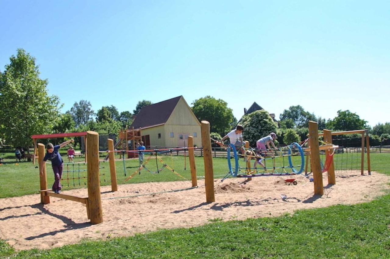 Kinder-Ferienhof Burmann Haundorf Екстериор снимка